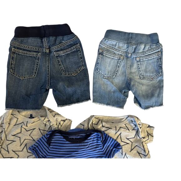 Baby Gap 18-24 Months 3 Short Sleeve One Pieces Tops  2 Pairs Jean Shorts - Picture 6 of 12